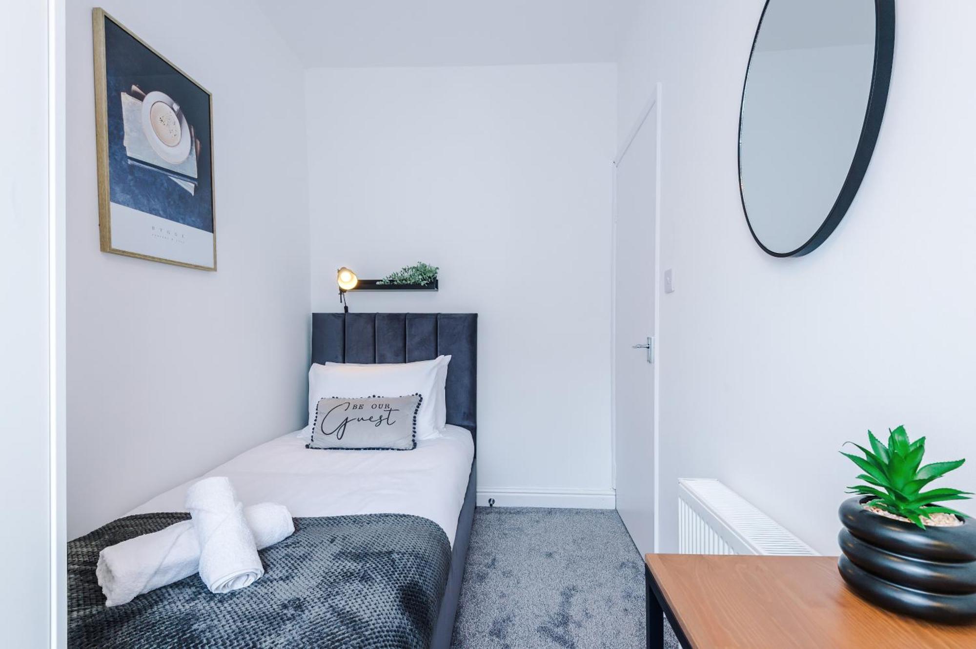 Modern Premium 3 Bed Hidden Gem - Central Location Barnsley Bagian luar foto
