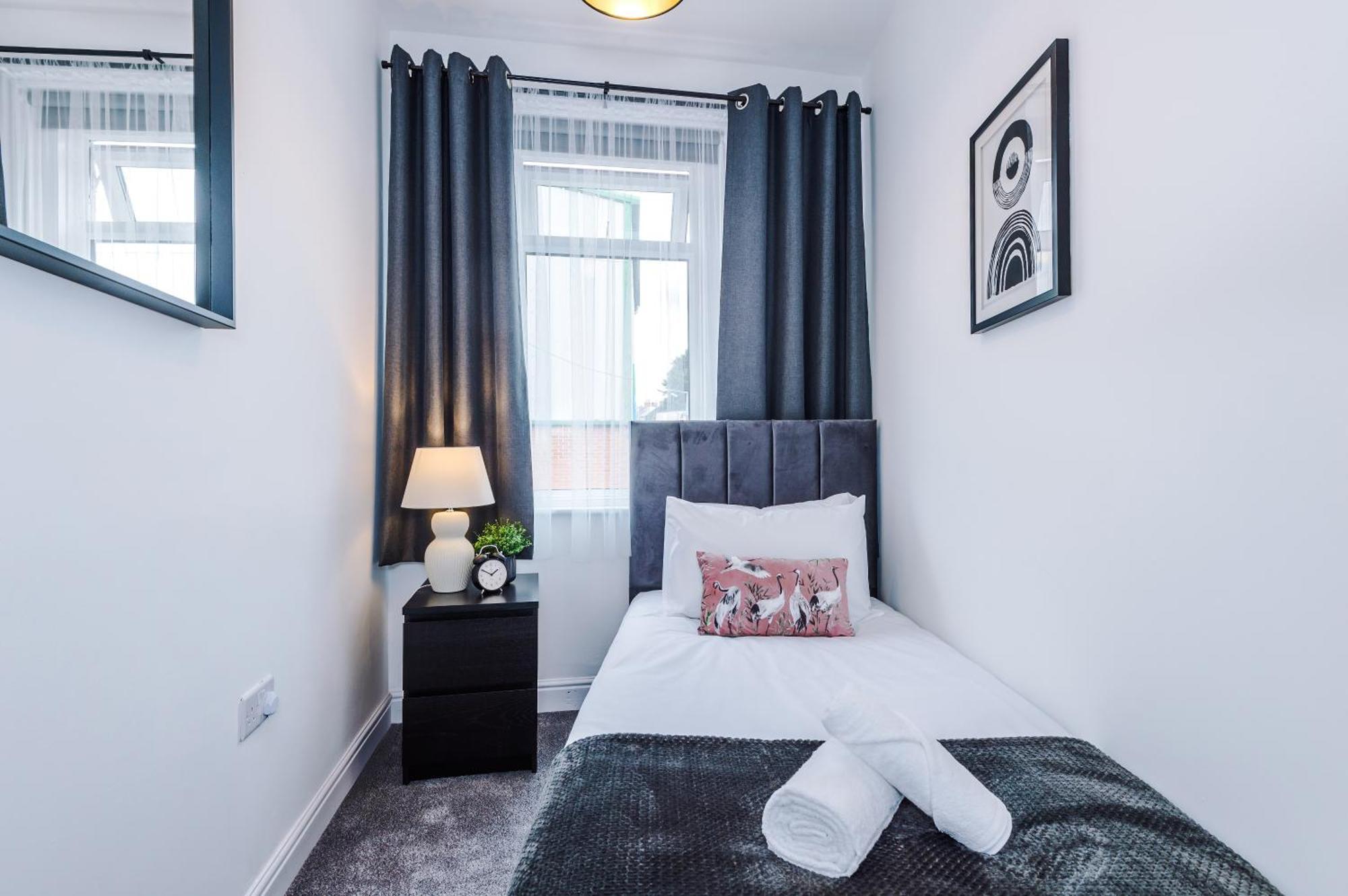 Modern Premium 3 Bed Hidden Gem - Central Location Barnsley Bagian luar foto